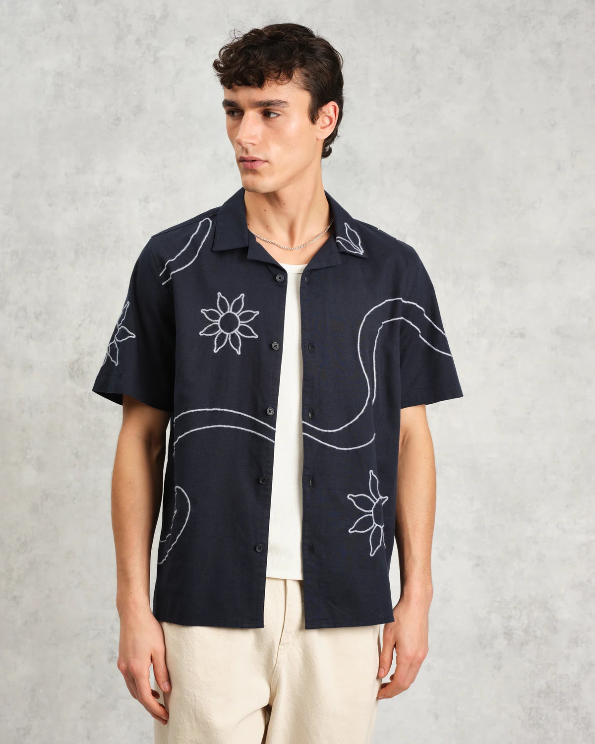 Didcot Floral Embroided Short Sleeve Shirt - Navy